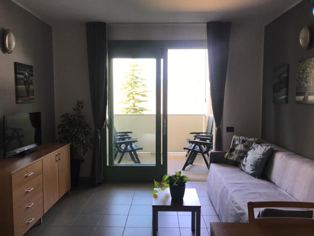 46 Vale C'E' Al Villaggio Olimpico Di Colle Sestriere Exteriör bild