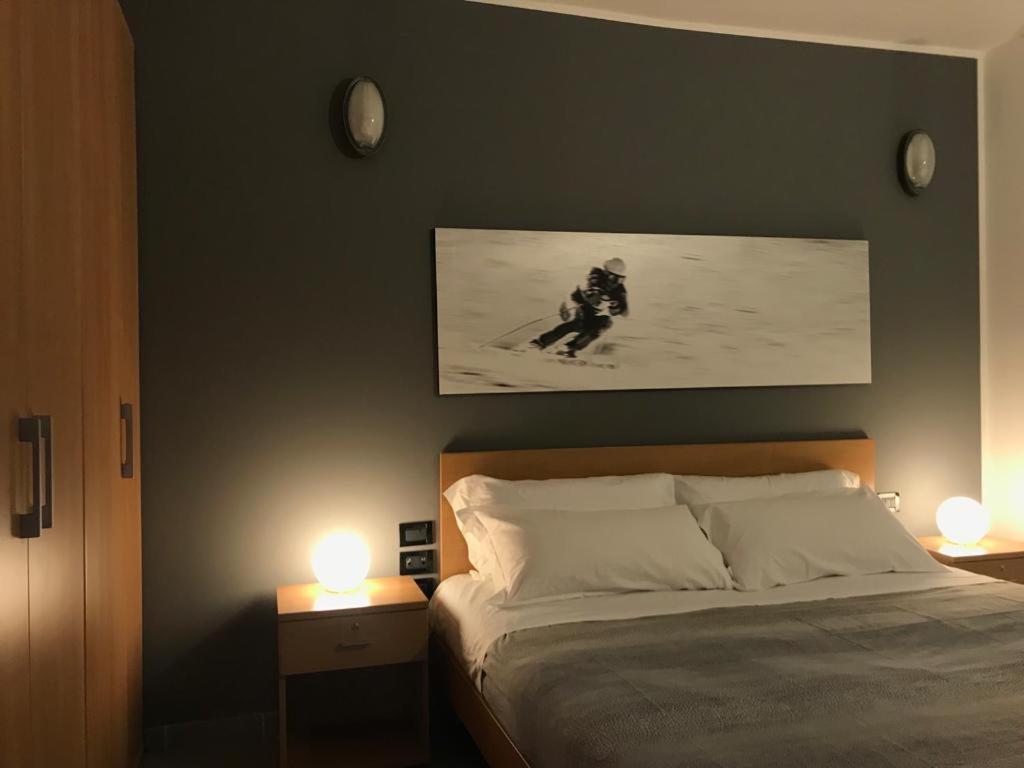 46 Vale C'E' Al Villaggio Olimpico Di Colle Sestriere Exteriör bild